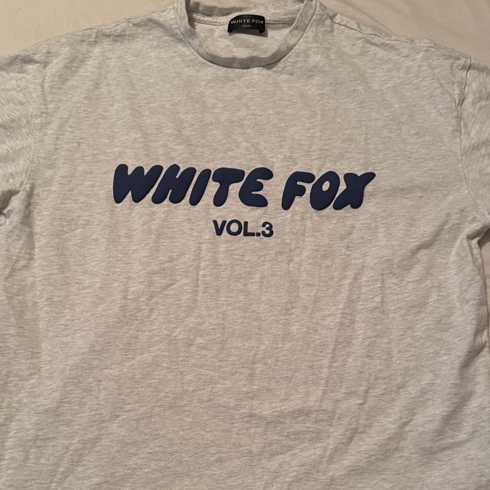 White Fox Boutique Gray Tee with Navy Print